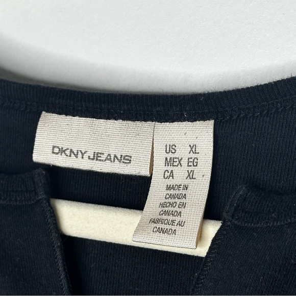 DKNY Jeans Black Embellished Logo Tee - Size XL - Cotton Blend Vintage 90s/00s - Picture 4 of 6